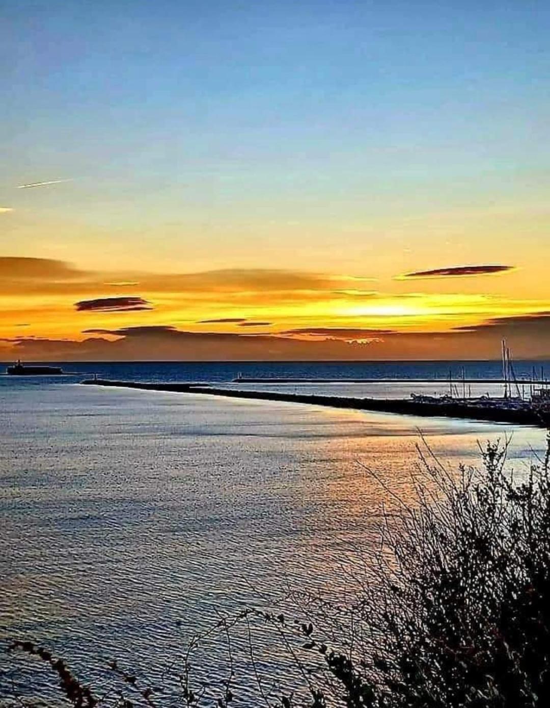 Love 1 Agde Buitenkant foto